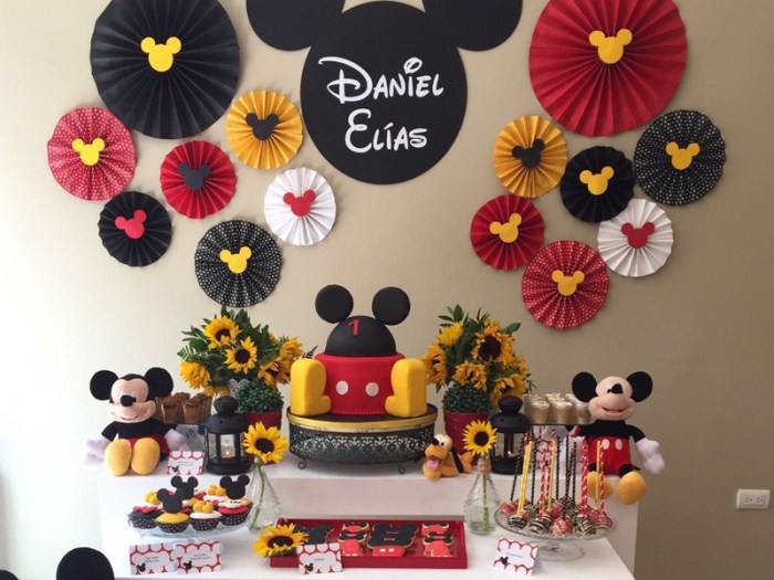 Mickey mouse birthday decoration