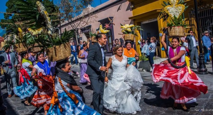 Peruvian bodas novia mexicanos typical marinera mexicano coloridas tradicionales bordados tipicos inspiration mexico grados monica mexicanas