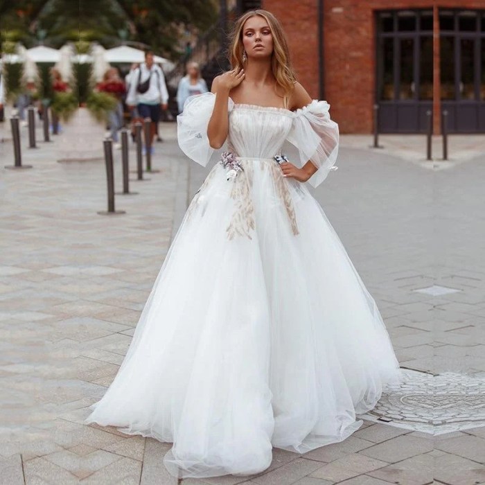 Simple tulle wedding dress